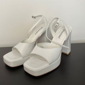 Jeffrey Campbell White Heeled Sandal 6.5